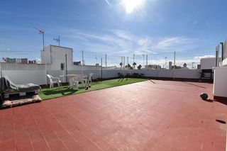 Chalet en venta en La Banda - Campo de Fútbol en Chiclana de la Frontera