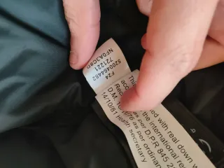 Chaqueta The North Face Negra y Amarilla