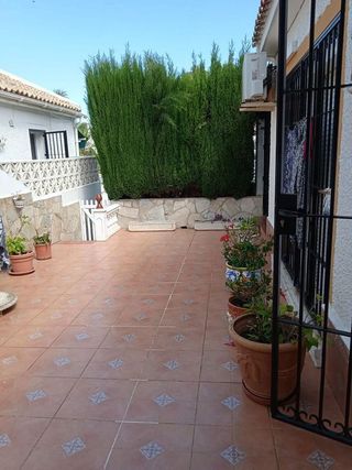 Chalet en alquiler en El Faro de Calaburra - Chaparral en Mijas