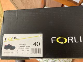 Zapatos de seguridad Forli azul y rojo