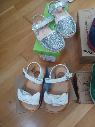 Pack de 4 pares de calzado infantil talla 23