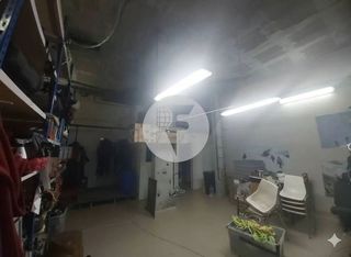 Local comercial en venta en Fontsanta - Fatjó en Cornellà de Llobregat