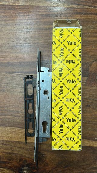 Stock materiali per porte blindate