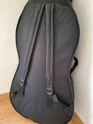 Violonchelo con arco + funda + atril + correa pica