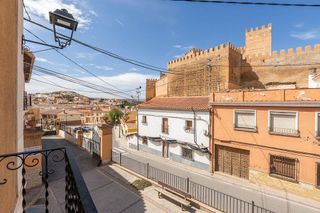 Chalet en venta en Guadix