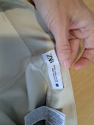 Falda Zara polipiel beige Talla M