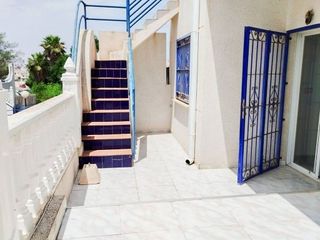 Casa adosada en venta en La Siesta - El Salado - Torreta en Torrevieja