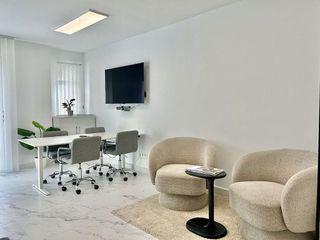 Oficina en venta en Zona Puerto Deportivo en Fuengirola