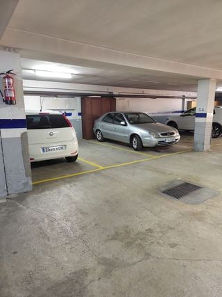 Garaje en venta en Singuerlín - Can Franquesa - Les Oliveres en Santa Coloma de Gramanet