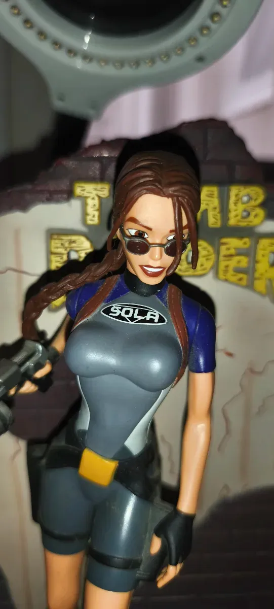Figura Lara Croft Tomb Raider
