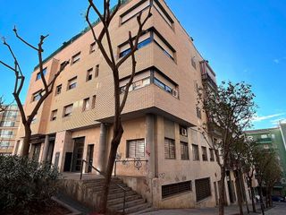 Local comercial en venta en Cerdanyola en Mataró