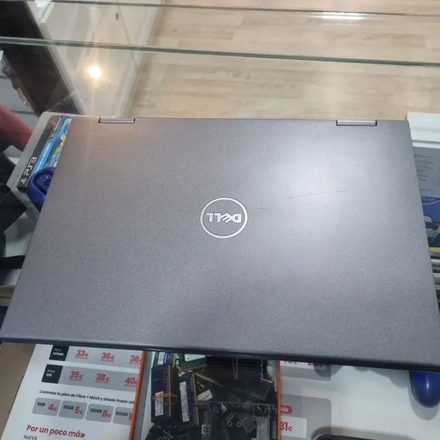 Dell Inspiron 13 5000 i7 , 1TB sd, 12gb ram. table