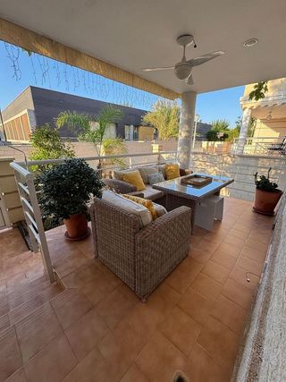 Casa adosada en venta en Elda