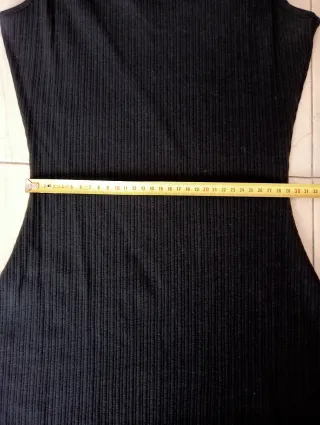 Vestido largo negro de punto