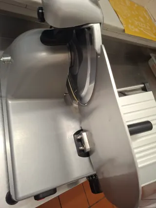 Affettatrice professionale 27,5 cm