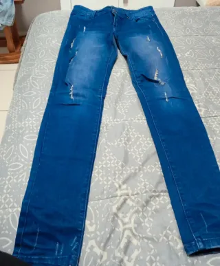 Jeans donna strappati blu