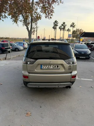 Mitsubishi Outlander 2.0 DI-D Inform 4WD