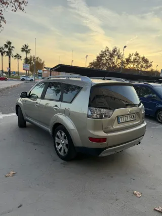 Mitsubishi Outlander 2.0 DI-D Inform 4WD