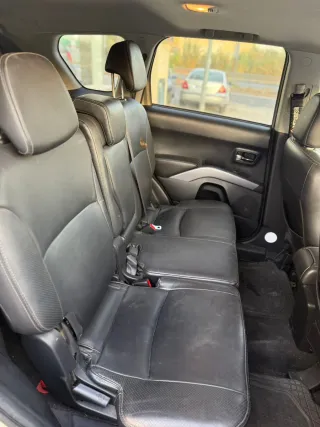 Mitsubishi Outlander 2.0 DI-D Inform 4WD