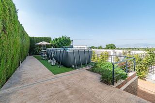 Chalet en venta en Alhendín