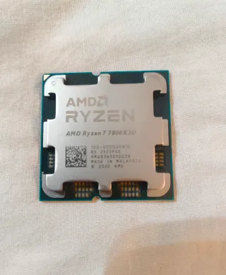 AMD Ryzen 7 7800X3D