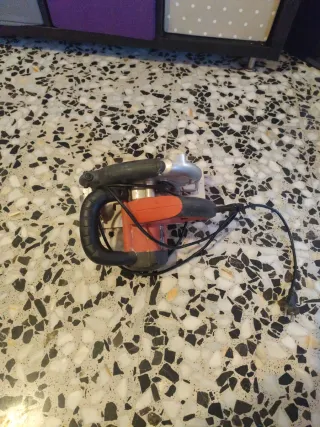 Sierra Circular con Láser