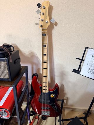 Bajo Marcus Miller V7 Vintage Swamp Ash-5