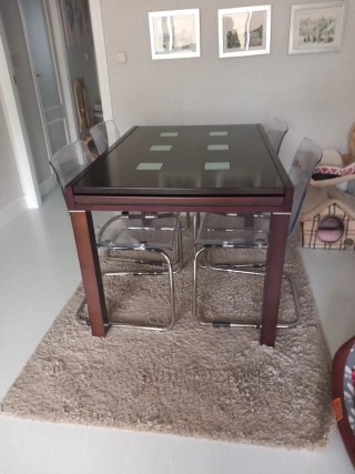 Sillas transparentes Ikea