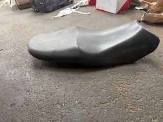 Asiento Suzuki Bandit 600 04