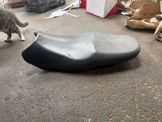 Asiento Suzuki Bandit 600 04