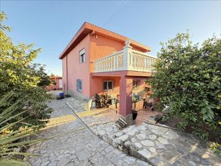 Chalet en venta en Zona Urbanizaciones en Alzira