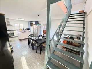 Chalet en venta en Zona Urbanizaciones en Alzira