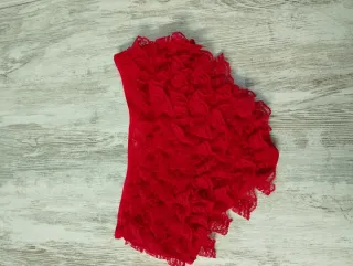 Braguita con volantes