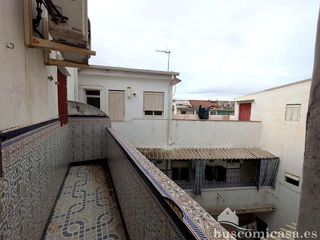 Piso en venta en Linares