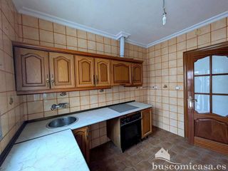 Piso en venta en Linares