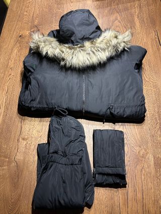 Abrigo premamá y porteo negro