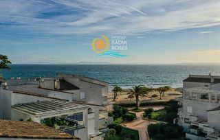 Piso en venta en Salatar en Roses