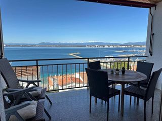 Piso en venta en Port Esportiu - Puig Rom - Canyelles en Roses