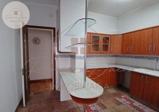 Piso en venta en Hospital en Jaén