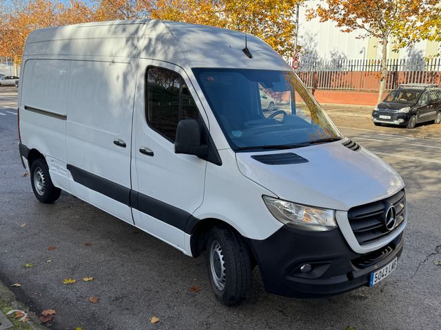 Mercedes-Benz Sprinter 2021