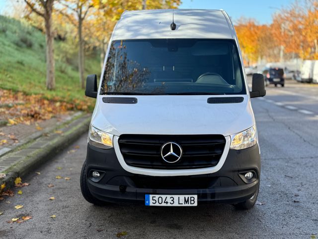Mercedes-Benz Sprinter 2021