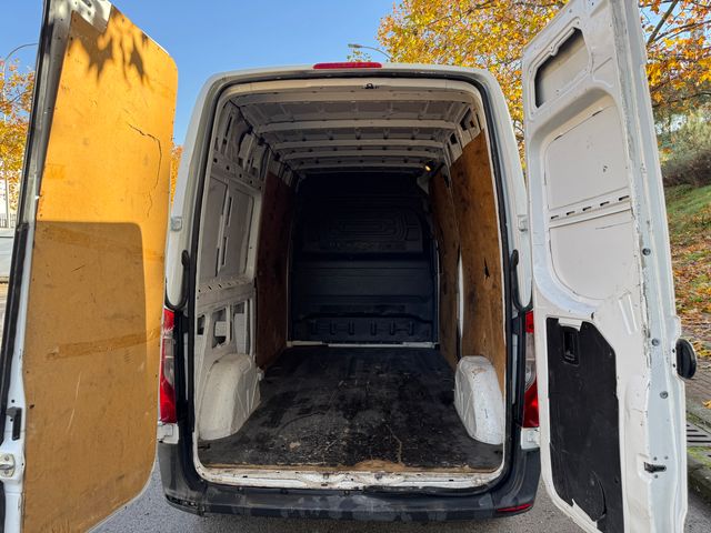 Mercedes-Benz Sprinter 2021