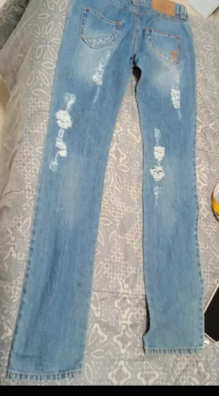 Jeans donna strappati