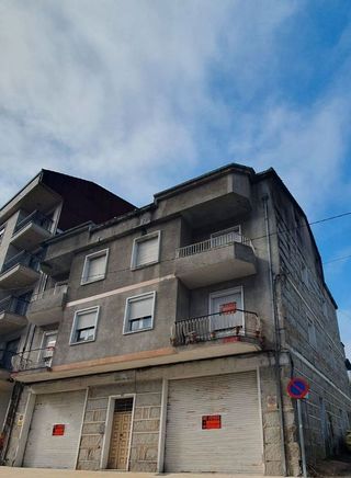 Edificio en venta en Barbadás