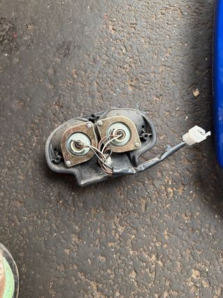 Piloto trasero Suzuki Bandit 600 04