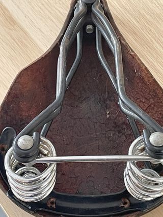 Sella Brooks in pelle vintage