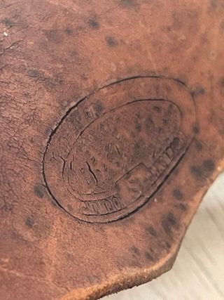 Sella Brooks in pelle vintage