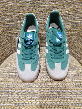 Zapatillas Adidas Verdes y Grises