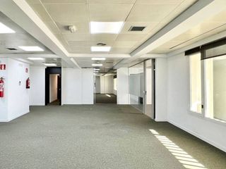 Oficina en alquiler en La Dreta de l'Eixample en Barcelona