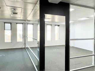 Oficina en alquiler en La Dreta de l'Eixample en Barcelona